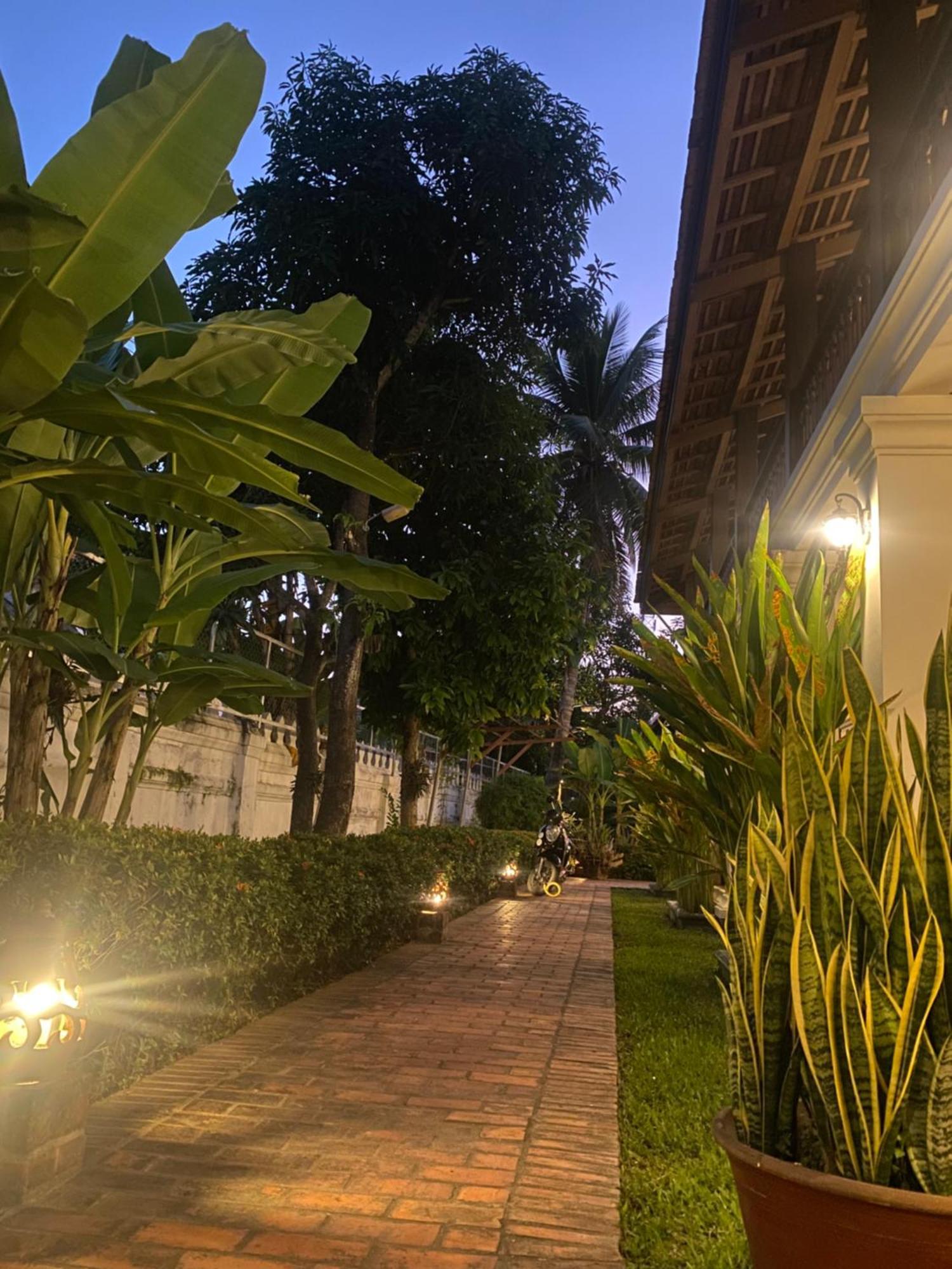 Luang Prabang Residence & Travel Luaran gambar